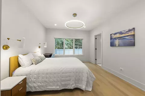 Bedroom - 820 E Franklin Ave, Naperville, IL 60540 photo 2 of 5