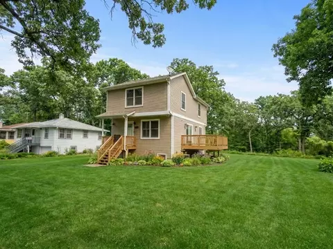 3108 Park Dr, Wonder Lake, IL 60097