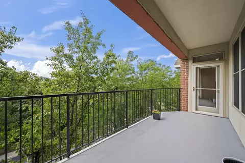 Exterior - 3115 Town Square Dr #408, Rolling Meadows, IL 60008 photo 1 of 3