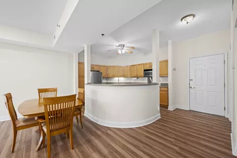 Dining - 3115 Town Square Dr #408, Rolling Meadows, IL 60008 photo 1 of 2