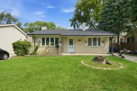 132 E Montana Ave, Glendale Heights, IL 60139