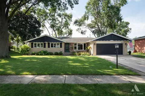 8545 Walnut Ave, Orland Park, IL 60462