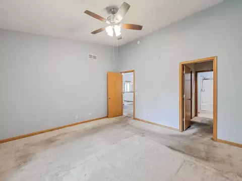 Bedroom - 1321 Dancing Bear Ln, Elgin, IL 60120 photo 2 of 5
