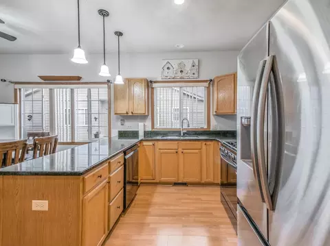 Kitchen - 1321 Dancing Bear Ln, Elgin, IL 60120 photo 3 of 4
