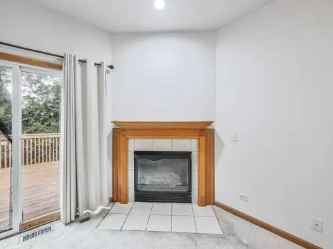 Living - 1321 Dancing Bear Ln, Elgin, IL 60120 photo 5 of 5
