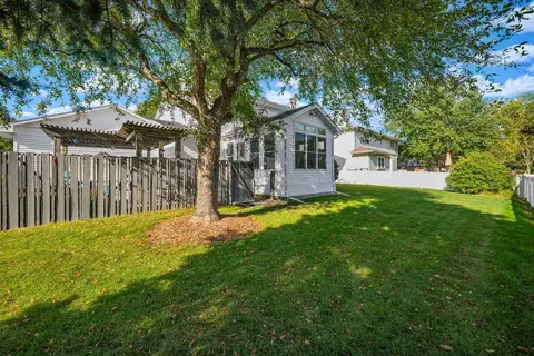 Exterior - 9 Chiswick Cir, Bloomington, IL 61704 photo 6 of 9
