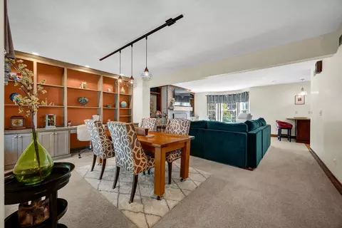 Dining - 9 Chiswick Cir, Bloomington, IL 61704 photo 1 of 4