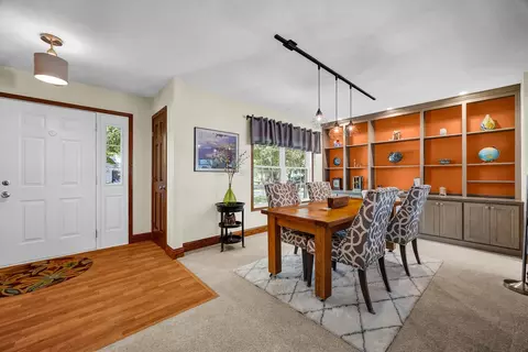 Entry Way - 9 Chiswick Cir, Bloomington, IL 61704 photo 1 of 2