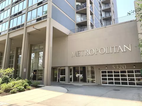 5320 N Sheridan Rd #611, Chicago, IL 60640