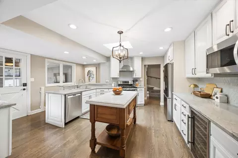 Kitchen - 110 S Herbert Rd, Riverside, IL 60546 photo 4 of 4