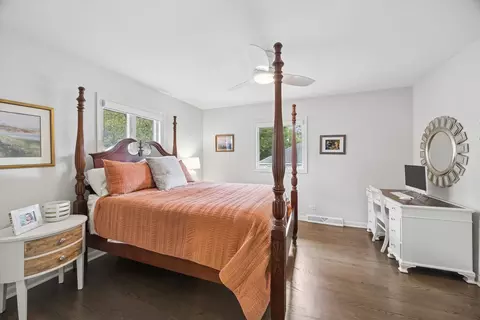 Bedroom - 110 S Herbert Rd, Riverside, IL 60546 photo 4 of 4