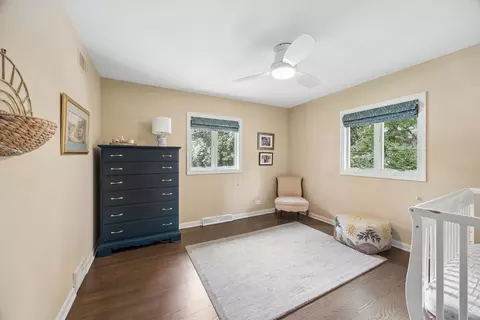 Bedroom - 110 S Herbert Rd, Riverside, IL 60546 photo 3 of 4