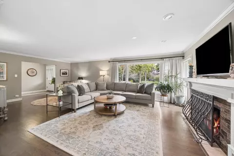 Living - 110 S Herbert Rd, Riverside, IL 60546 photo 3 of 6