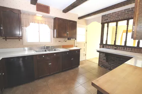 Kitchen - 263 Norman Ct, Des Plaines, IL 60016 photo 1 of 1