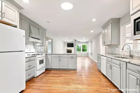 Kitchen - 3705 W Young St, Mchenry, IL 60050 photo 5 of 6