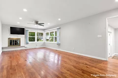Living - 3705 W Young St, Mchenry, IL 60050 photo 6 of 7