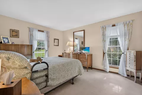 Bedroom - 205 N Creekside Trl #A, Mchenry, IL 60050 photo 1 of 2