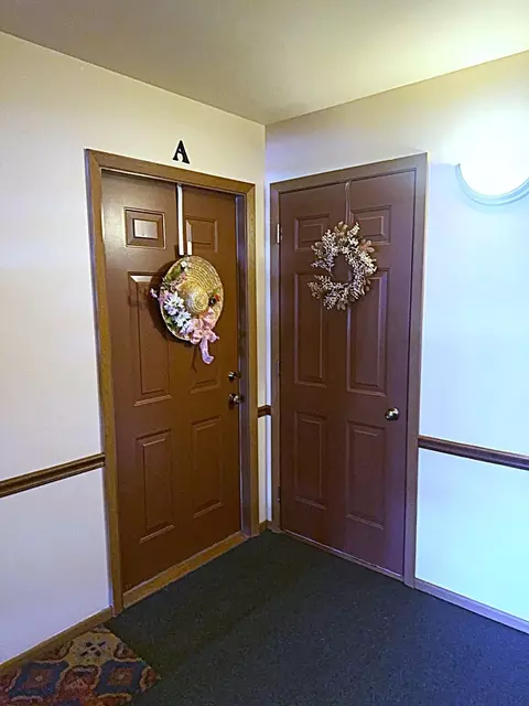 Entry Way - 205 N Creekside Trl #A, Mchenry, IL 60050 photo 2 of 3