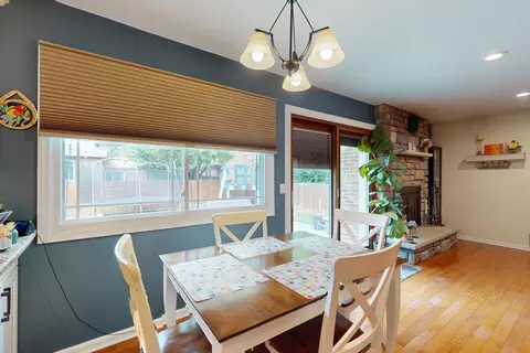 Dining - 674 Sycamore Ln, Wheeling, IL 60090 photo 2 of 2