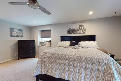 Bedroom - 674 Sycamore Ln, Wheeling, IL 60090 photo 5 of 5