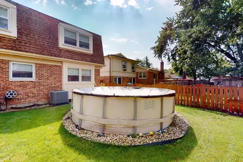 Exterior - 674 Sycamore Ln, Wheeling, IL 60090 photo 3 of 5
