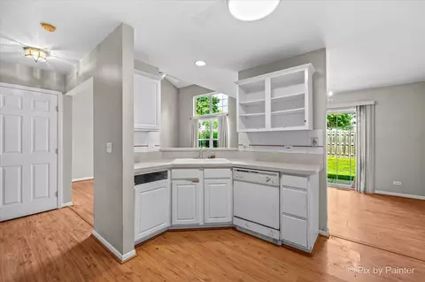 Kitchen - 1158 E Danbury Dr, Cary, IL 60013 photo 1 of 2