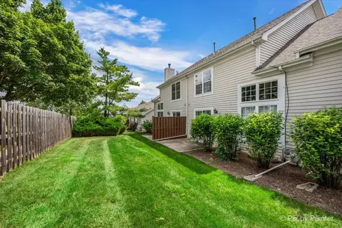 Exterior - 1158 E Danbury Dr, Cary, IL 60013 photo 3 of 4