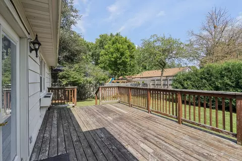 Exterior - 2118 Bristol Rd, Champaign, IL 61821 photo 4 of 11