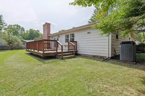 Exterior - 2118 Bristol Rd, Champaign, IL 61821 photo 6 of 11