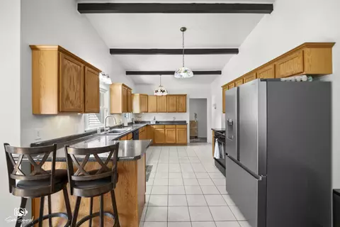 Kitchen - 856 N Western Hills Dr, Kankakee, IL 60901 photo 5 of 5