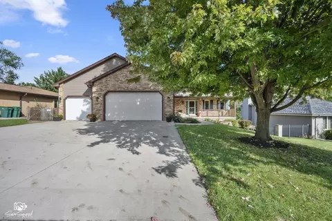 406 Garden Ter, Shorewood, IL 60404