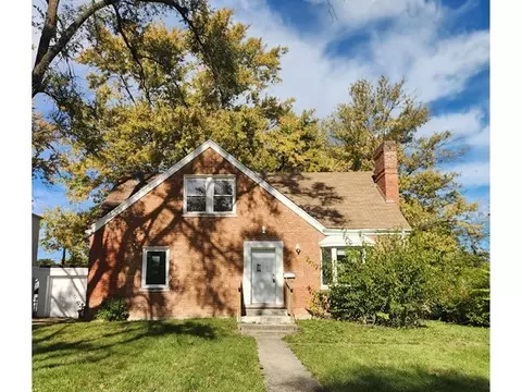 289 W 16th St, Chicago Heights, IL 60411