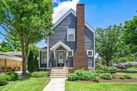 4541 Forest Ave, Downers Grove, IL 60515
