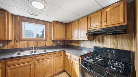 Kitchen - 109 E Mondamin St, Minooka, IL 60447 photo 1 of 2