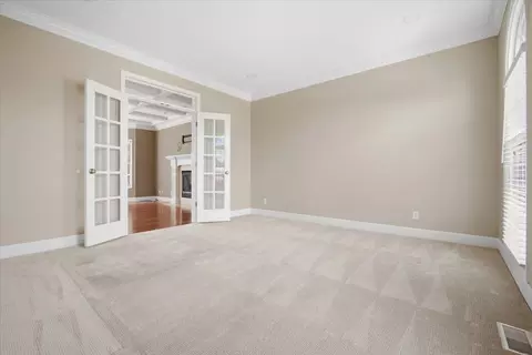 Living - 3 Lavender Ln, Bloomington, IL 61704 photo 8 of 13