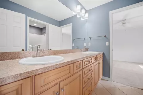 Bath - 3 Lavender Ln, Bloomington, IL 61704 photo 6 of 8