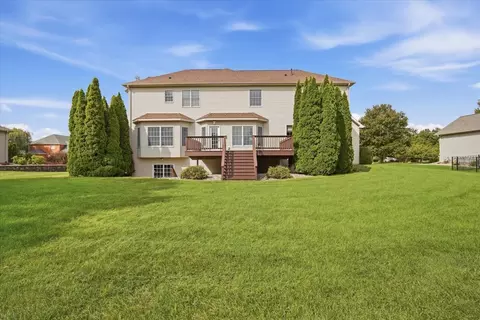 Exterior - 3 Lavender Ln, Bloomington, IL 61704 photo 7 of 12
