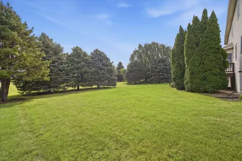 Exterior - 3 Lavender Ln, Bloomington, IL 61704 photo 5 of 12