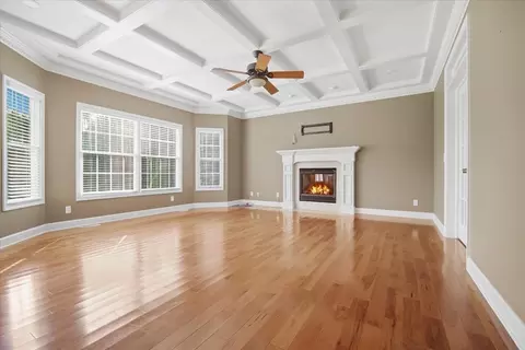 Living - 3 Lavender Ln, Bloomington, IL 61704 photo 6 of 13