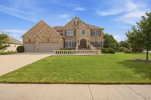 Exterior - 3 Lavender Ln, Bloomington, IL 61704 photo 12 of 12