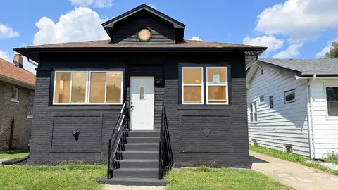 328 156th Pl, Calumet City, IL 60409