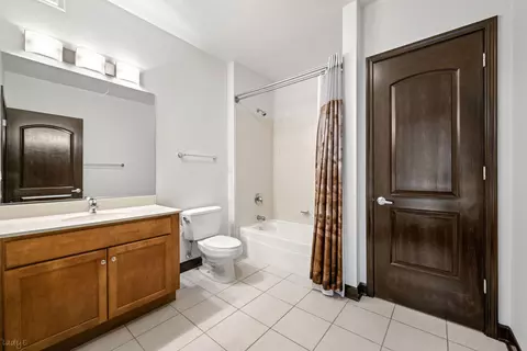 Bath - 450 E Waterside Dr #2911, Chicago, IL 60601 photo 3 of 4