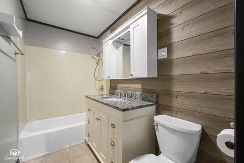 Bath - 403 8th St, Mazon, IL 60444 photo 1 of 1