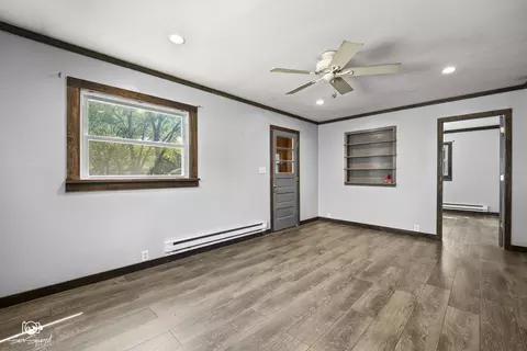 Living - 403 8th St, Mazon, IL 60444 photo 2 of 2