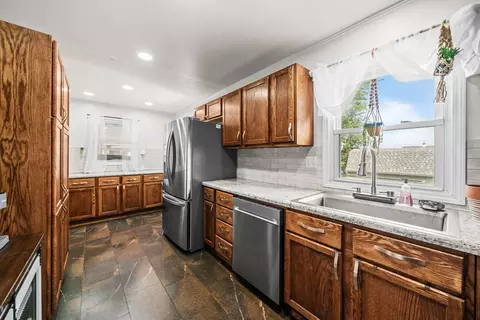 Kitchen - 420 E Hitt St, Mount Morris, IL 61054 photo 1 of 3