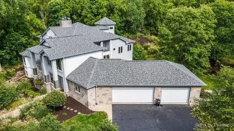 Exterior - 9111 Huber Rd, Belvidere, IL 61008 photo 2 of 26