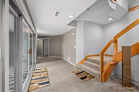 Entry Way - 9111 Huber Rd, Belvidere, IL 61008 photo 8 of 9