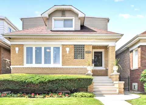 4334 N Monitor Ave, Chicago, IL 60634