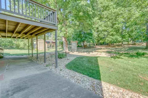 Exterior - 412 Jay Dr, Mount Vernon, IL 62864 photo 9 of 15