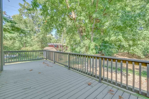 Exterior - 412 Jay Dr, Mount Vernon, IL 62864 photo 15 of 15